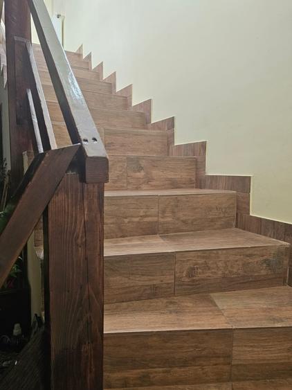 Casă individuală cu 7 camere cu Teren 250 Mp în Andronache