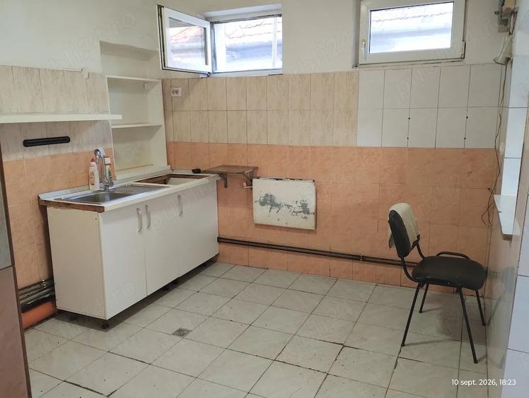 Spațiu comercial, de 33 mp, în Ștefan cel Mare