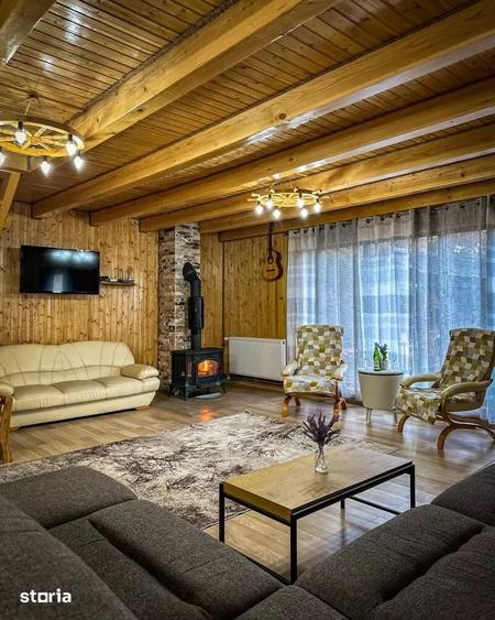 Casă cu 5 camere cu Teren 1000 Mp în Vale