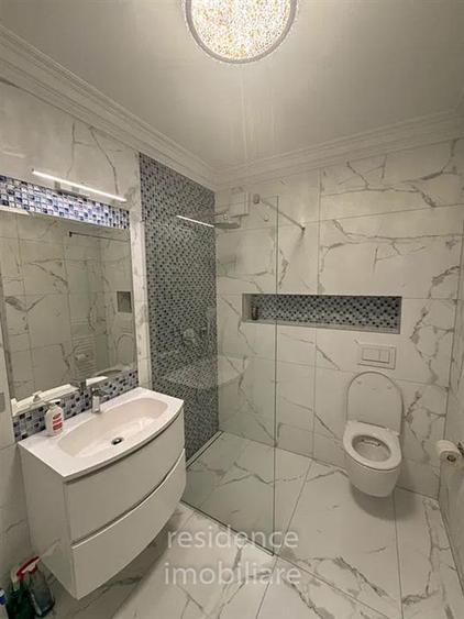 Apartament cu 3 camere semidecomandat în Iris