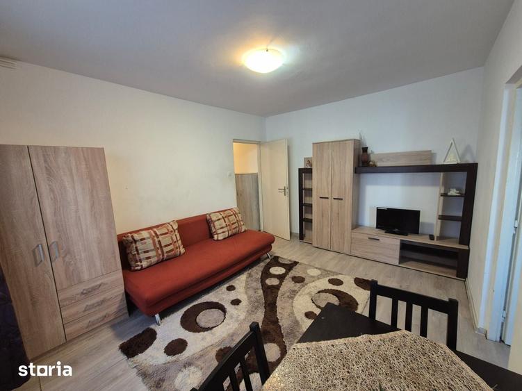 Apartament cu 2 camere nedecomandat, mobilat în Cedonia