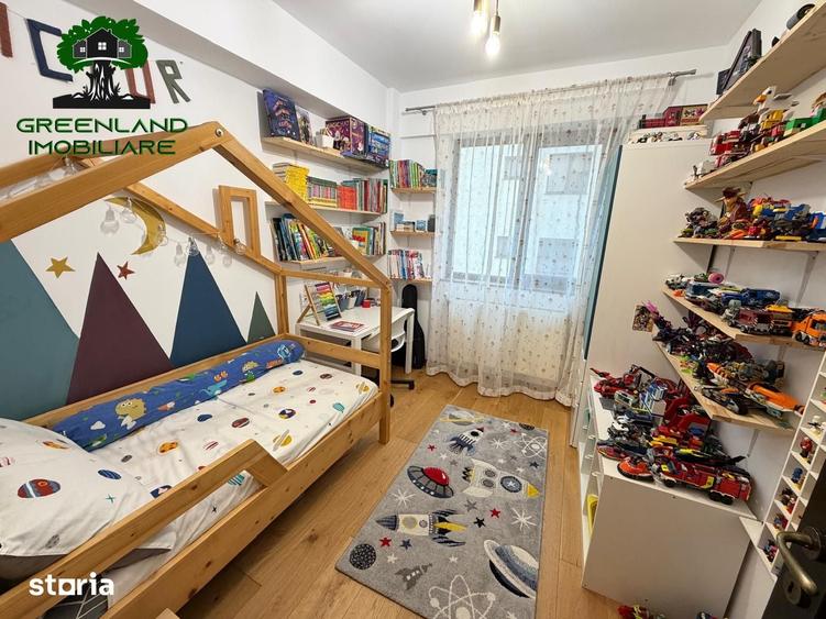 Apartament cu 3 camere decomandat în Nicolina