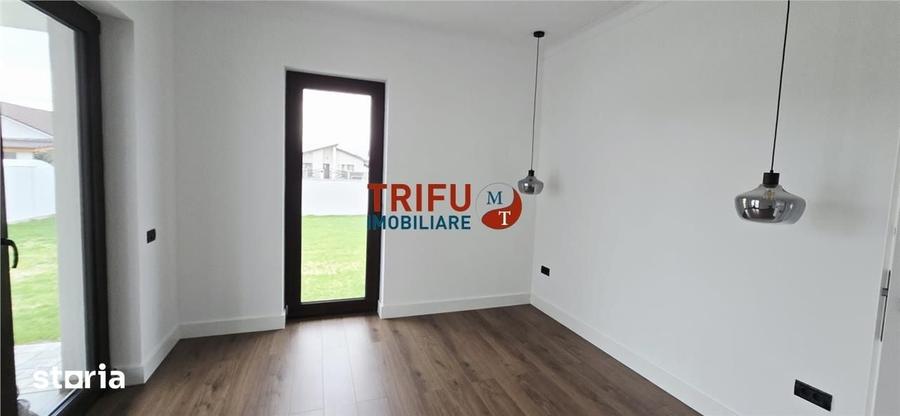Casă cu 4 camere decomandat cu Teren 500 Mp în Central