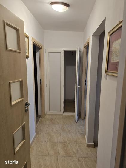 Apartament cu 3 camere în Drumul Taberei