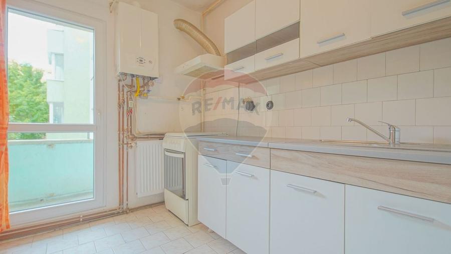 Apartament 2 cam de închiriat Zona Griviței Mobilat și utilat etaj 1 - 17