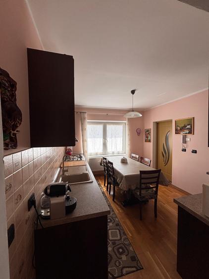 Casă individuală cu 5 camere cu Teren 576 Mp în Cătămărești-Deal
