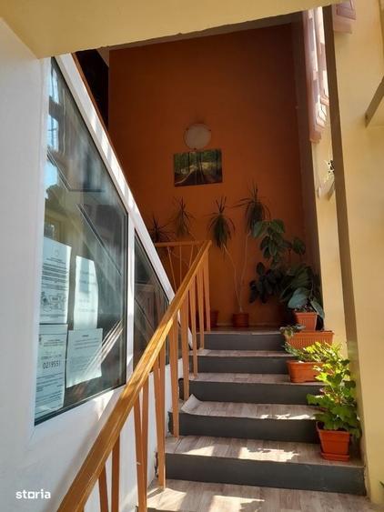 Casă cu 4 camere în Micro 6
