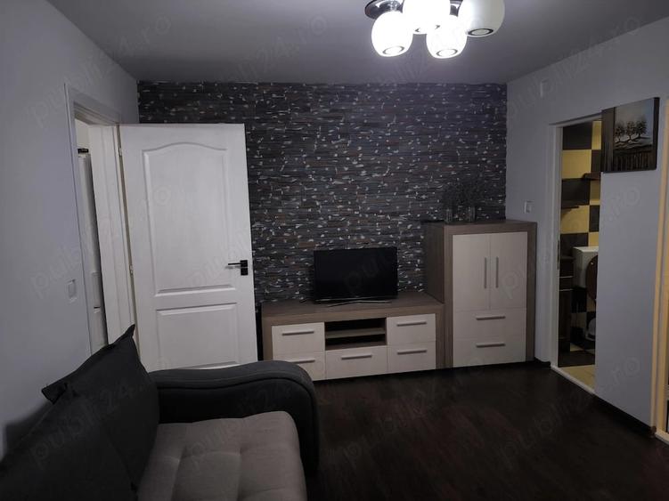 Inchiriez apartament cu 3 camere - 2
