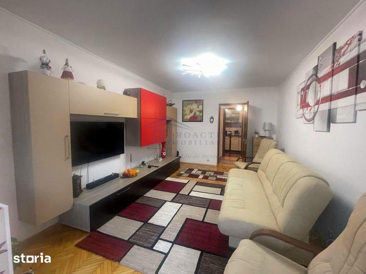 Apartament cu 3 camere decomandat în George Enescu