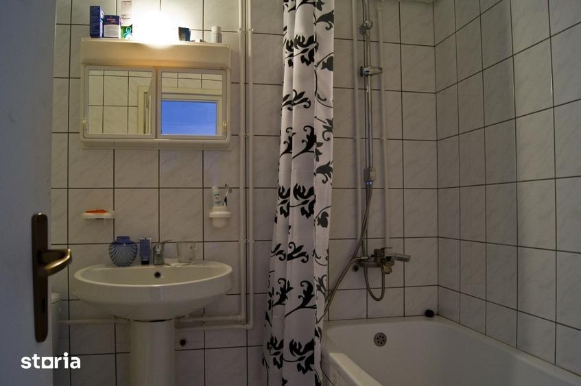Casă cu 8 camere cu Teren 2651 Mp în Gruiu