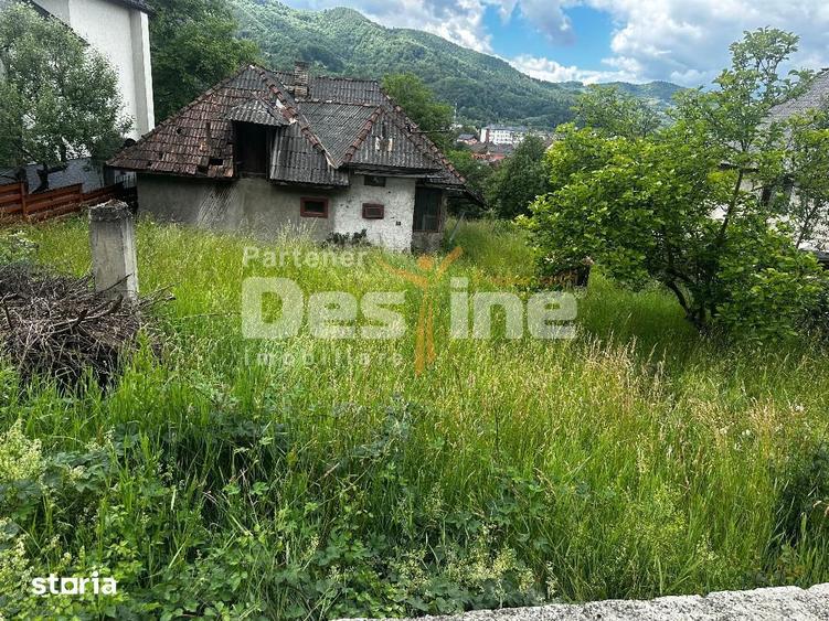 Teren de 434 mp, în Central