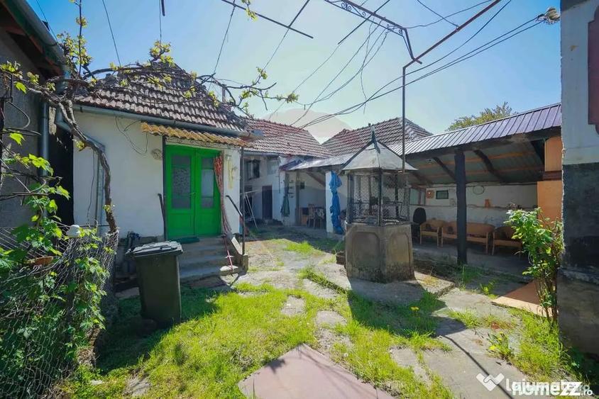 Casă cu 4 camere cu Teren 901 Mp în Vadu Crișului