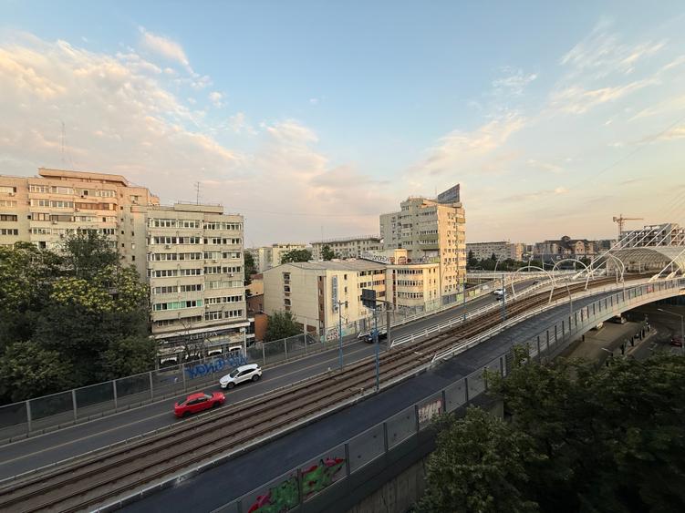 Victoriei, Titulescu 94, 2 camere spațios,luminos, terasă, 60  m2, etaj 6 - 11