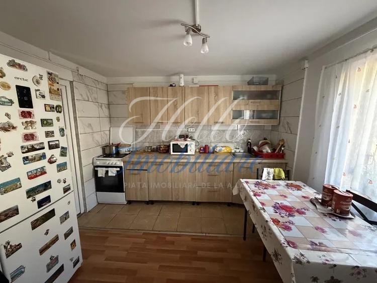 Casă individuală cu 3 camere cu Canalizare în Sânnicoară