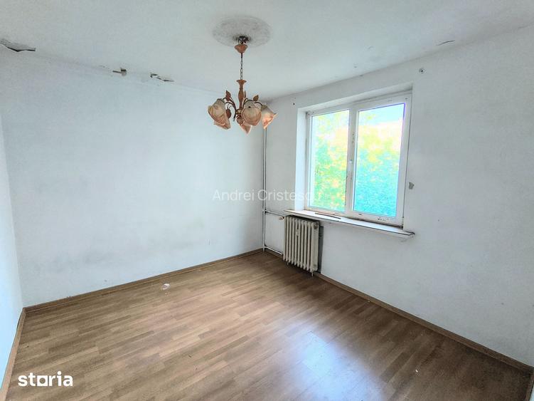 Apartament 3 camere semidecomandat Berceni