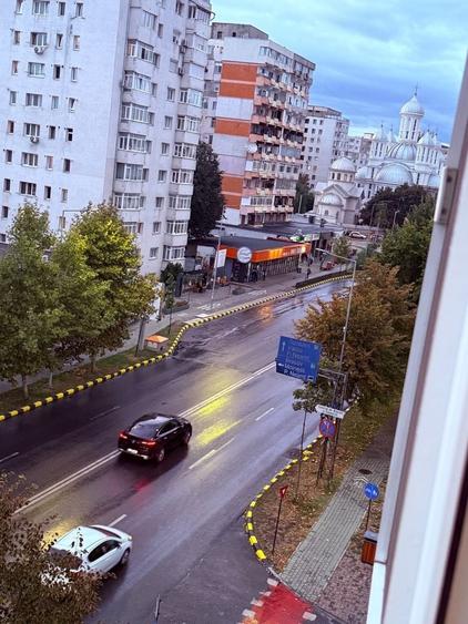 Apartament cu 2 camere decomandat în Narcisa
