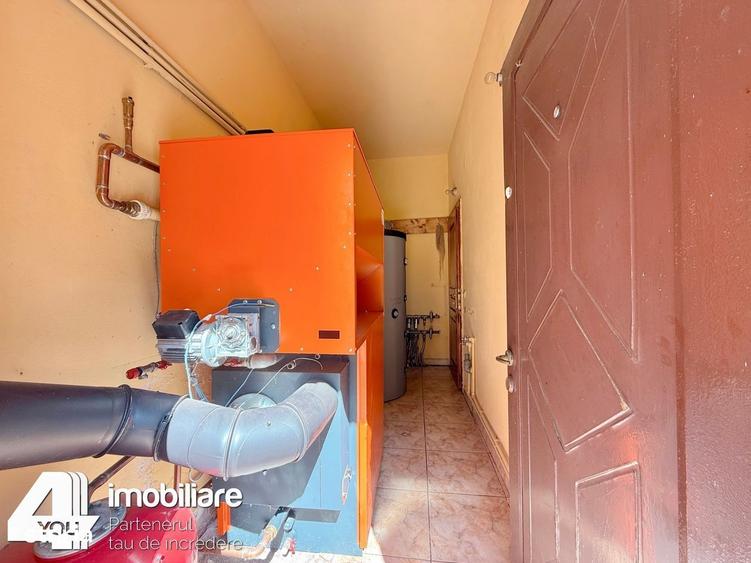 Casă cu 4 camere cu Teren 1180 Mp în Moneasa