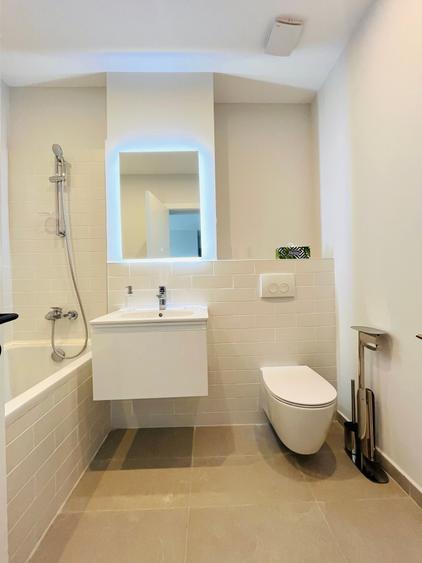Apartament cu 2 camere decomandat în P-ta Presei Libere