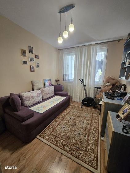 Apartament cu 3 camere, mobilat în Central