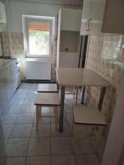 Apartament cu 3 camere în Boul Roșu