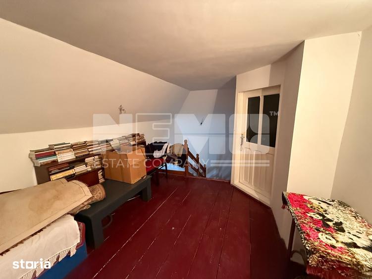 Casă cu 5 camere cu Teren 2000 Mp în Marginea