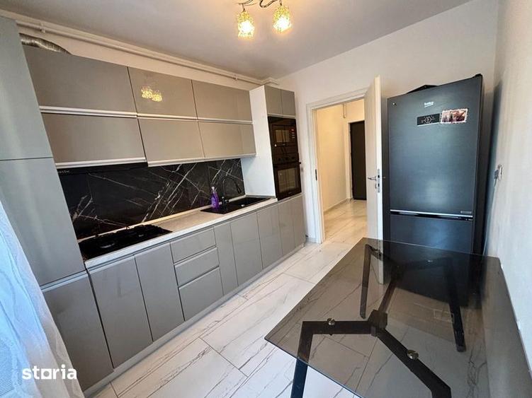 Apartament cu 3 camere decomandat în Fundeni