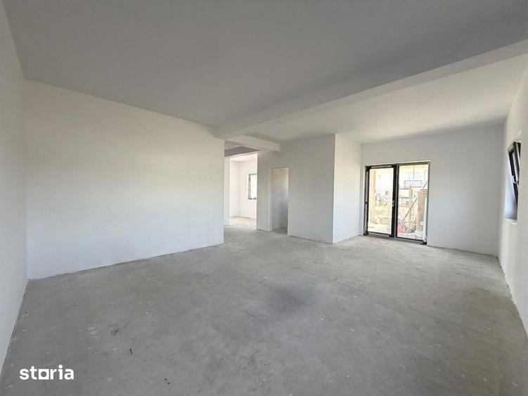 Casă cu 4 camere cu Teren 350 Mp în Mircea cel Bătrân