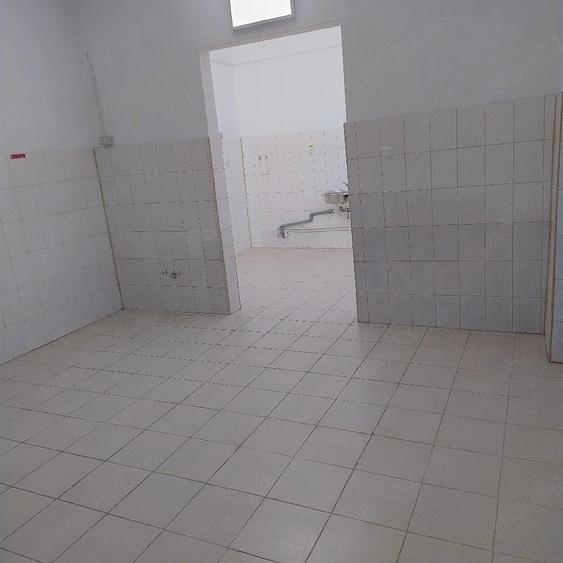 Spațiu comercial, de 40 mp, în Central
