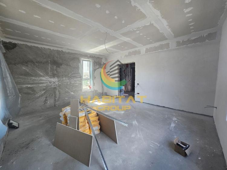 Duplex cu 3 camere cu Canalizare în Central