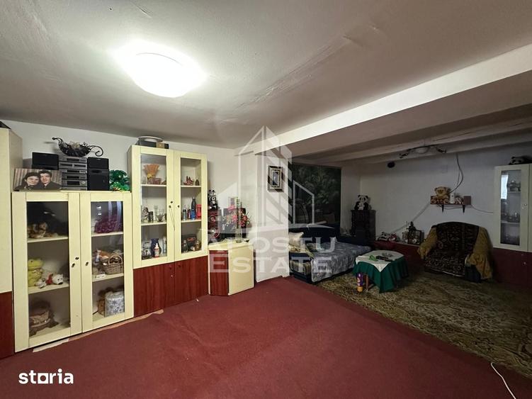 Casă cu 4 camere cu Teren 344 Mp în Zimandcuz