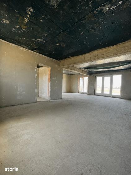 Casă cu 4 camere cu Teren 501 Mp în Sânmartin