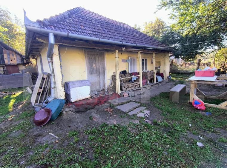 Casă individuală cu 1 camere cu Teren 4000 Mp în Gherla