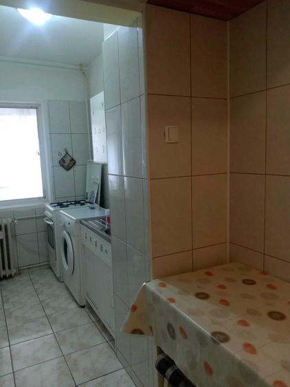Garsonieră decomandată în Berceni