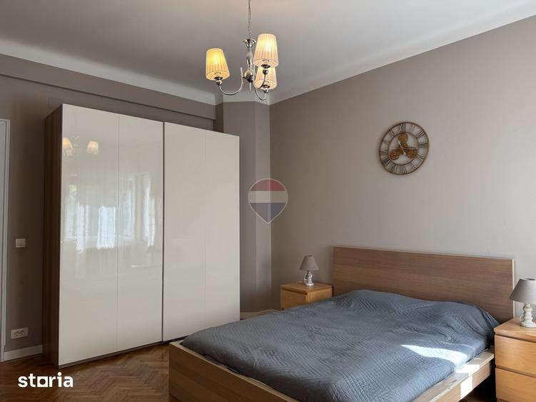 Apartament cu 4 camere în Centrul Civic