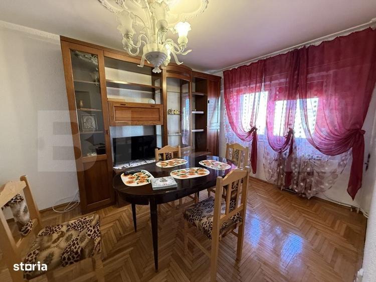 Apartament cu 3 camere decomandat în Central