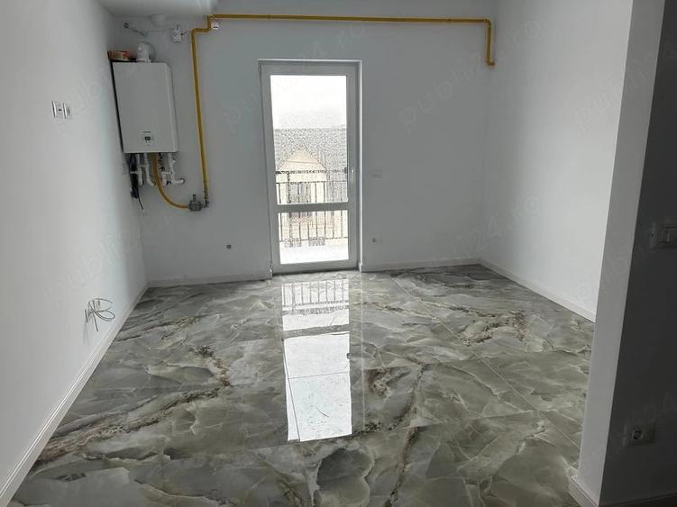 Apartament cu 2 camere semidecomandat în Tișăuți