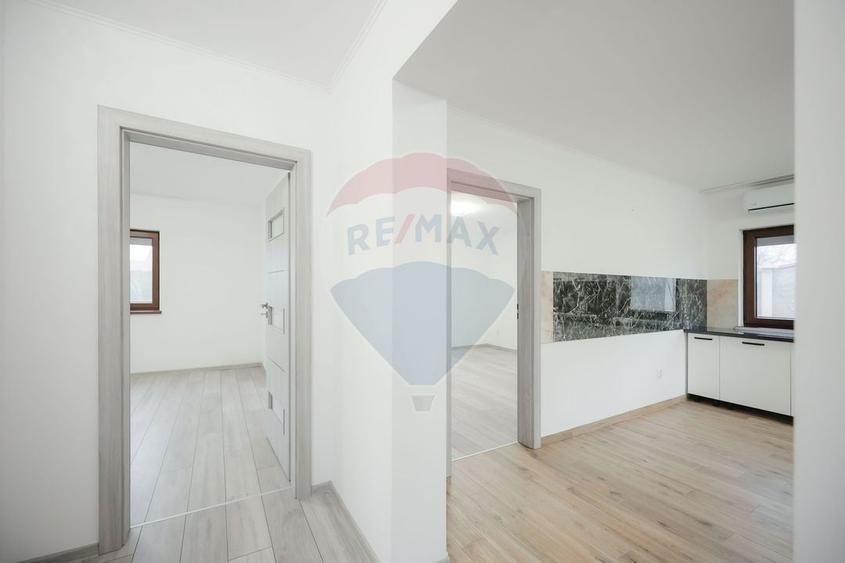 Casă individuală cu 3 camere cu Teren 500 Mp în Biharia