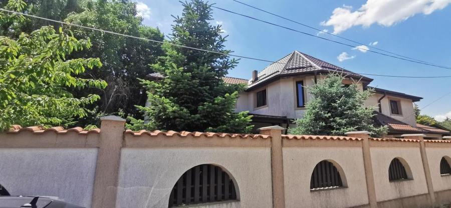 Casă cu 5 camere cu Teren 950 Mp în Snagov