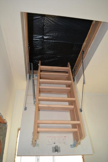 Casă cu 3 camere cu Teren 250 Mp în Sânpetru
