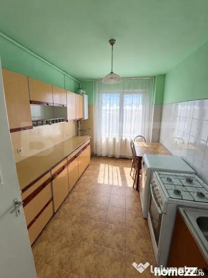 Apartament cu 3 camere decomandat în Take Ionescu
