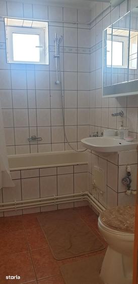 Apartament cu 2 camere decomandat, mobilat în Exterior Vest