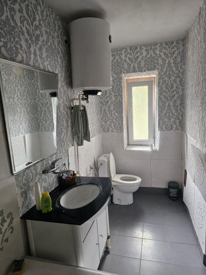 Casă cu 4 camere în Rișculița