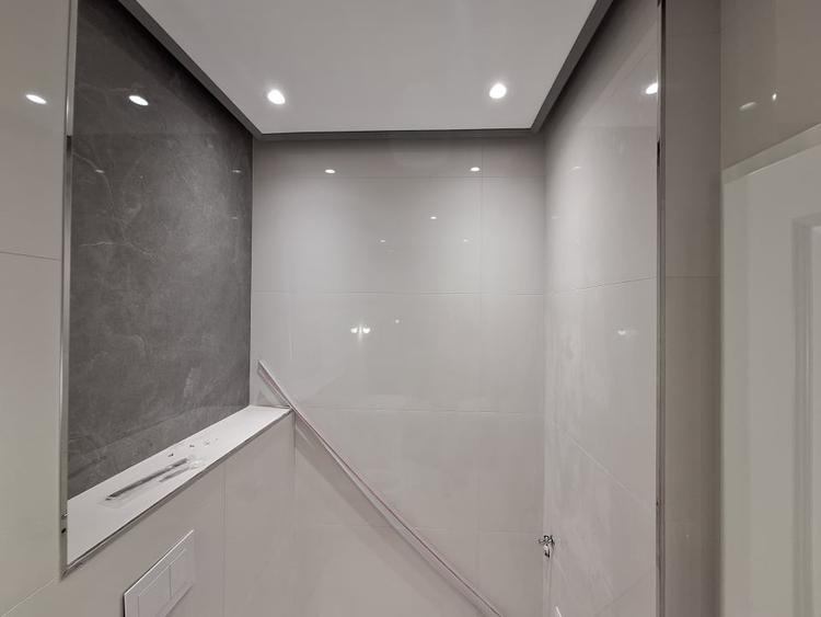 Apartament cu 3 camere decomandat în Torontalului