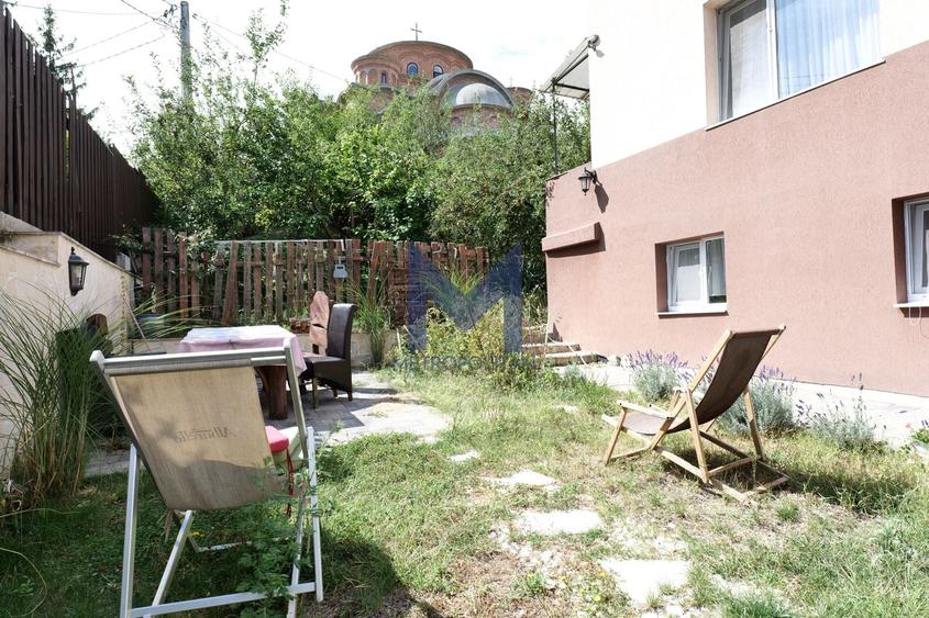 Casă individuală cu 4 camere cu Canalizare în Central