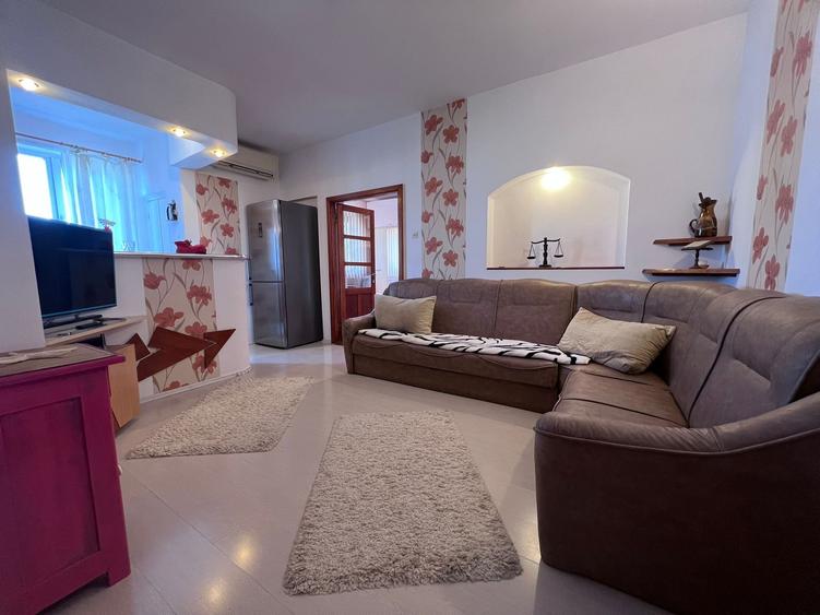Apartament cu 2 camere semidecomandat în Gojdu