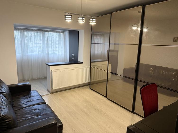 Apartament cu 3 camere în Titulescu