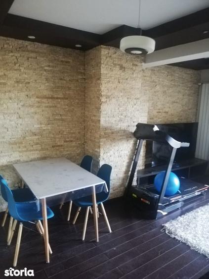 Apartament cu 3 camere în Cantemir
