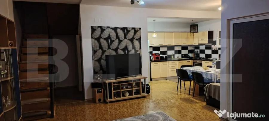 Casă cu 4 camere cu Teren 500 Mp în Central
