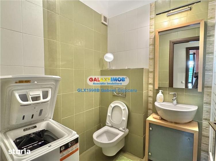 Apartament cu 3 camere, mobilat în Pajura