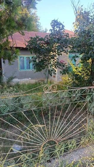 Casă cu 5 camere în Clejani